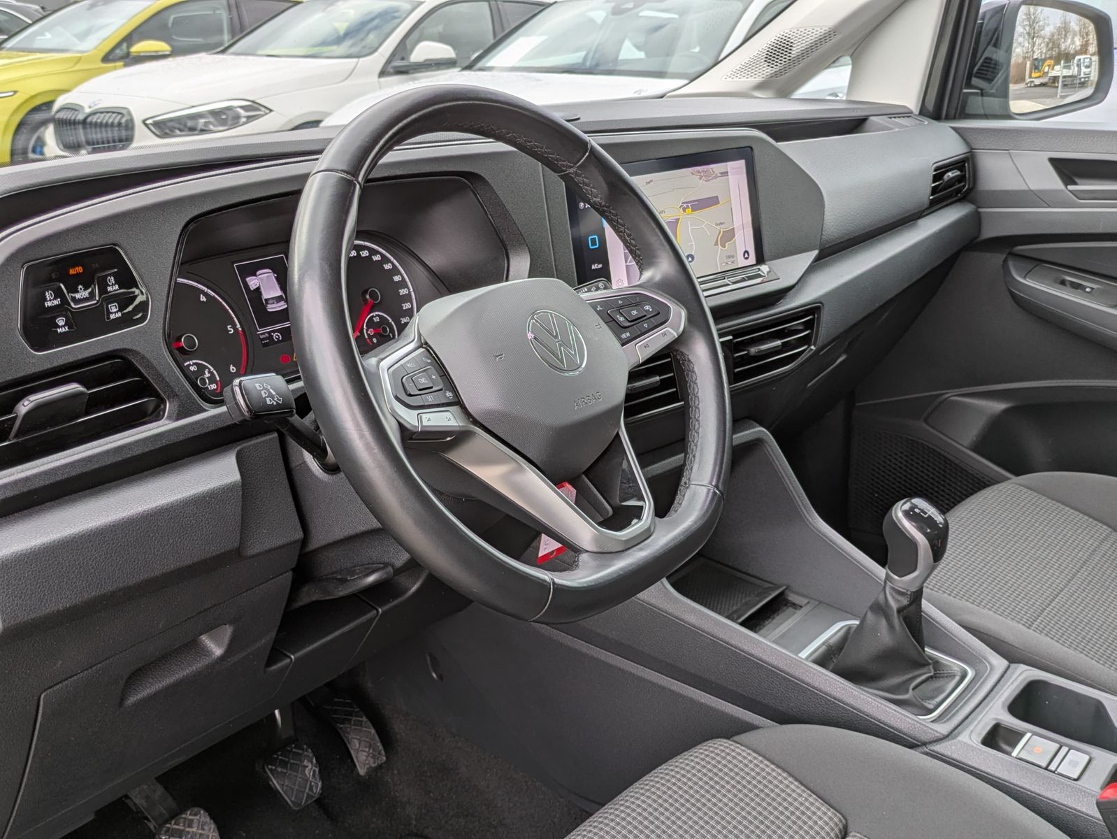 Fahrzeugabbildung Volkswagen Caddy Maxi 2.0 TDI 4M 7-SITZER*AHK*APP*KAMERA