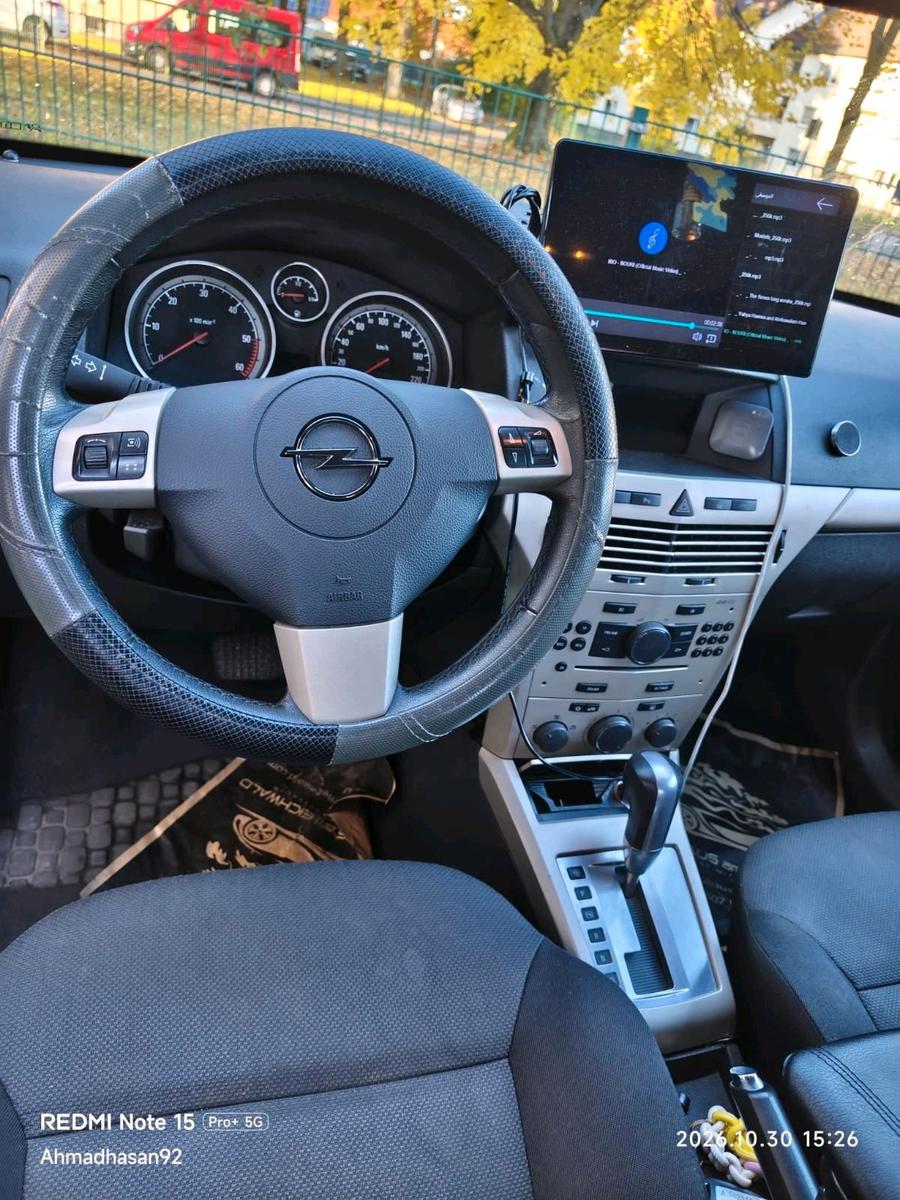 Opel Astra 2007 — photo 11