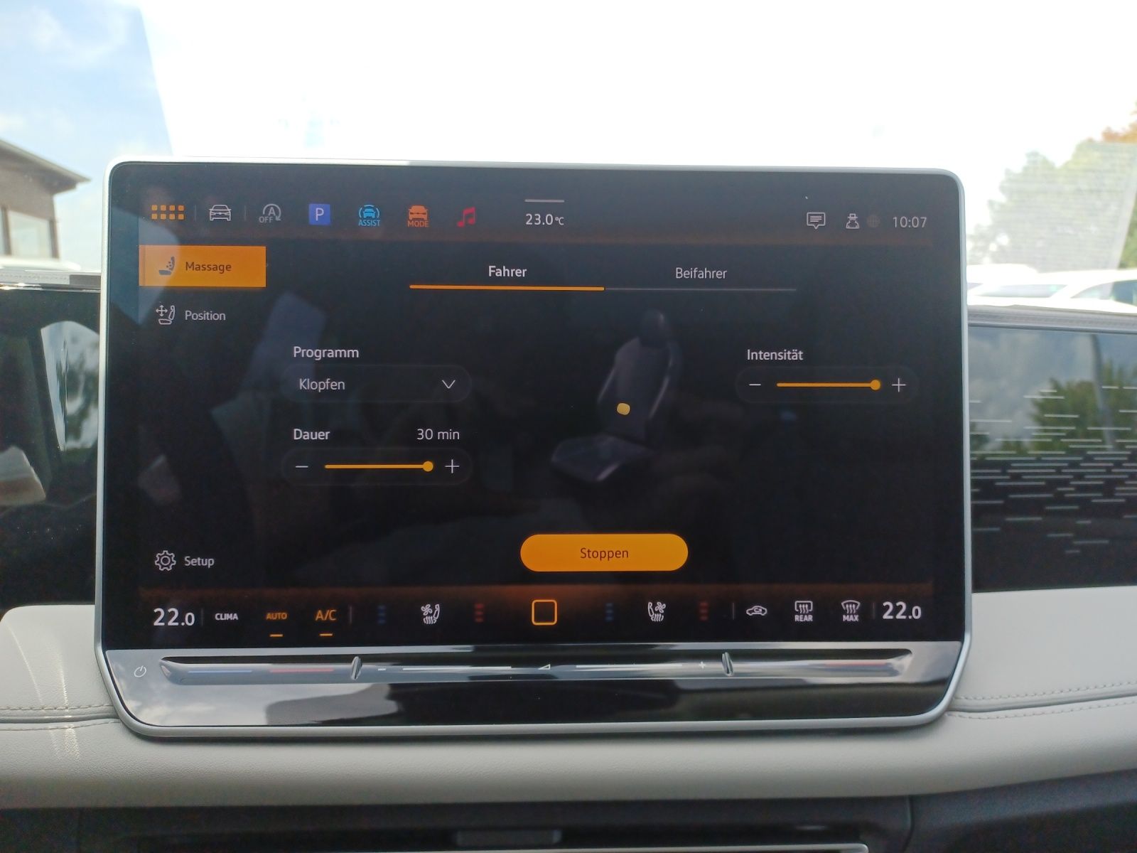 Fahrzeugabbildung Volkswagen Tiguan TDI Elegance IQ.Light Navi ACC AHK STHZ 4