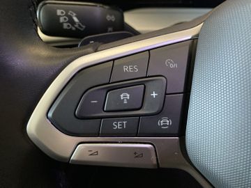 Volkswagen Golf - 10