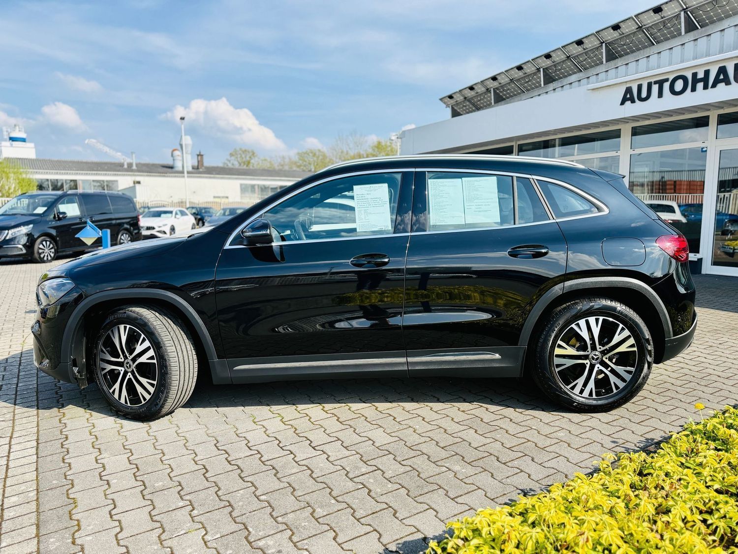 Fahrzeugabbildung Mercedes-Benz GLA 200 d PROGRESSIVE, AHK schw., LED, RFK, PTS,