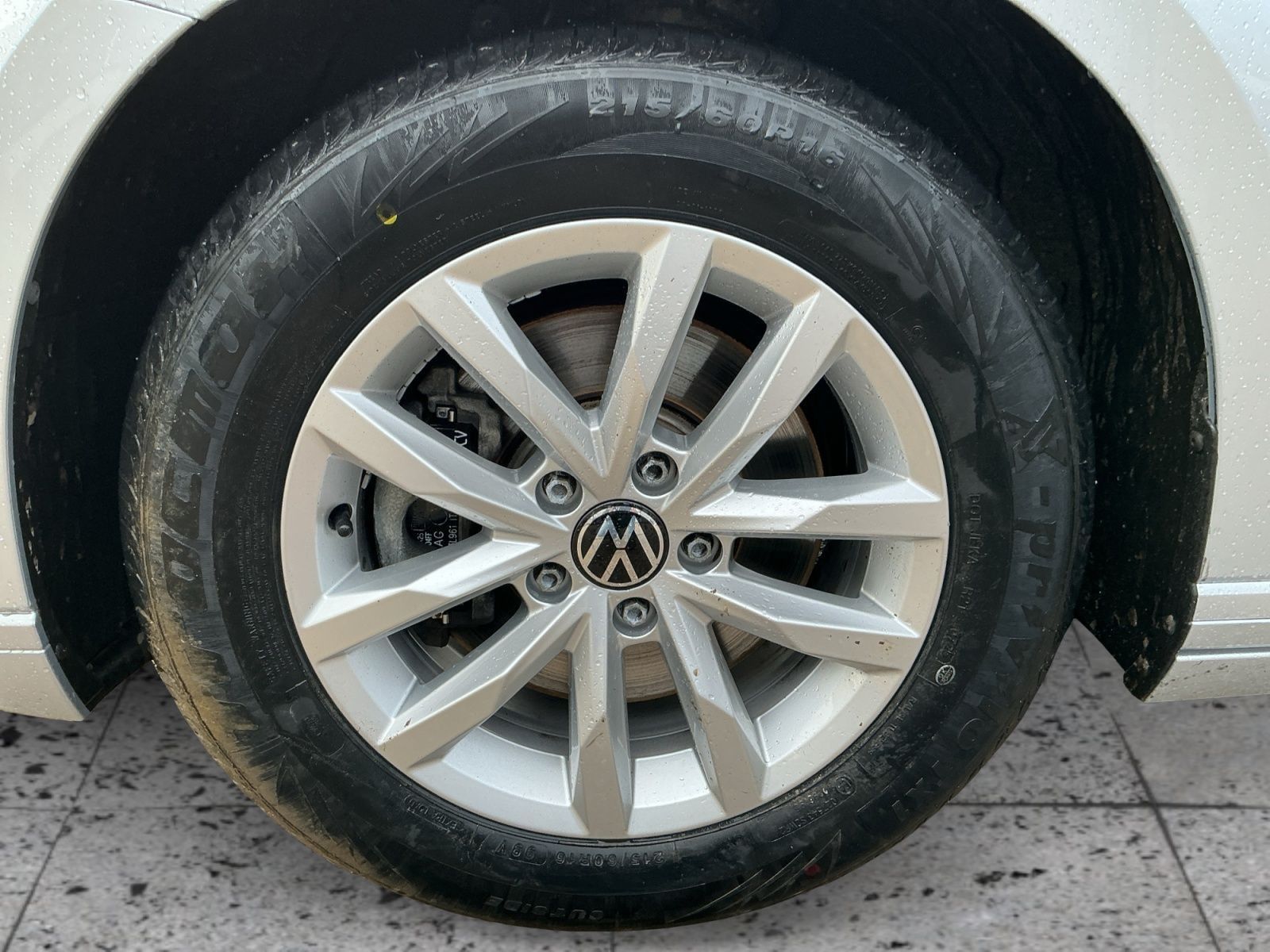 Volkswagen Passat Variant - Bild 8