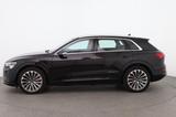 Audi Q8 e-tron 55 quattro S line - Audi: Schwarz
