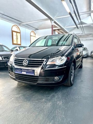 Volkswagen Touran Highline 1.4 TSI TÜV&SERVICE Neu GARANTIE