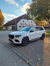 Mercedes-Benz GLS 400 d 4MATIC - - weiße Mercedes-Benz GLS 400