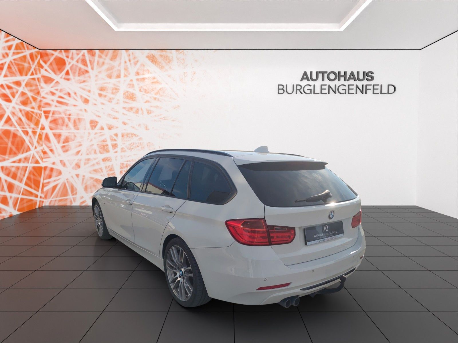 Fahrzeugabbildung BMW 335 Baureihe 3 Touring 335d xDrive