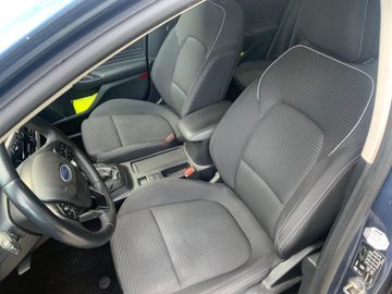 Ford Focus - 9