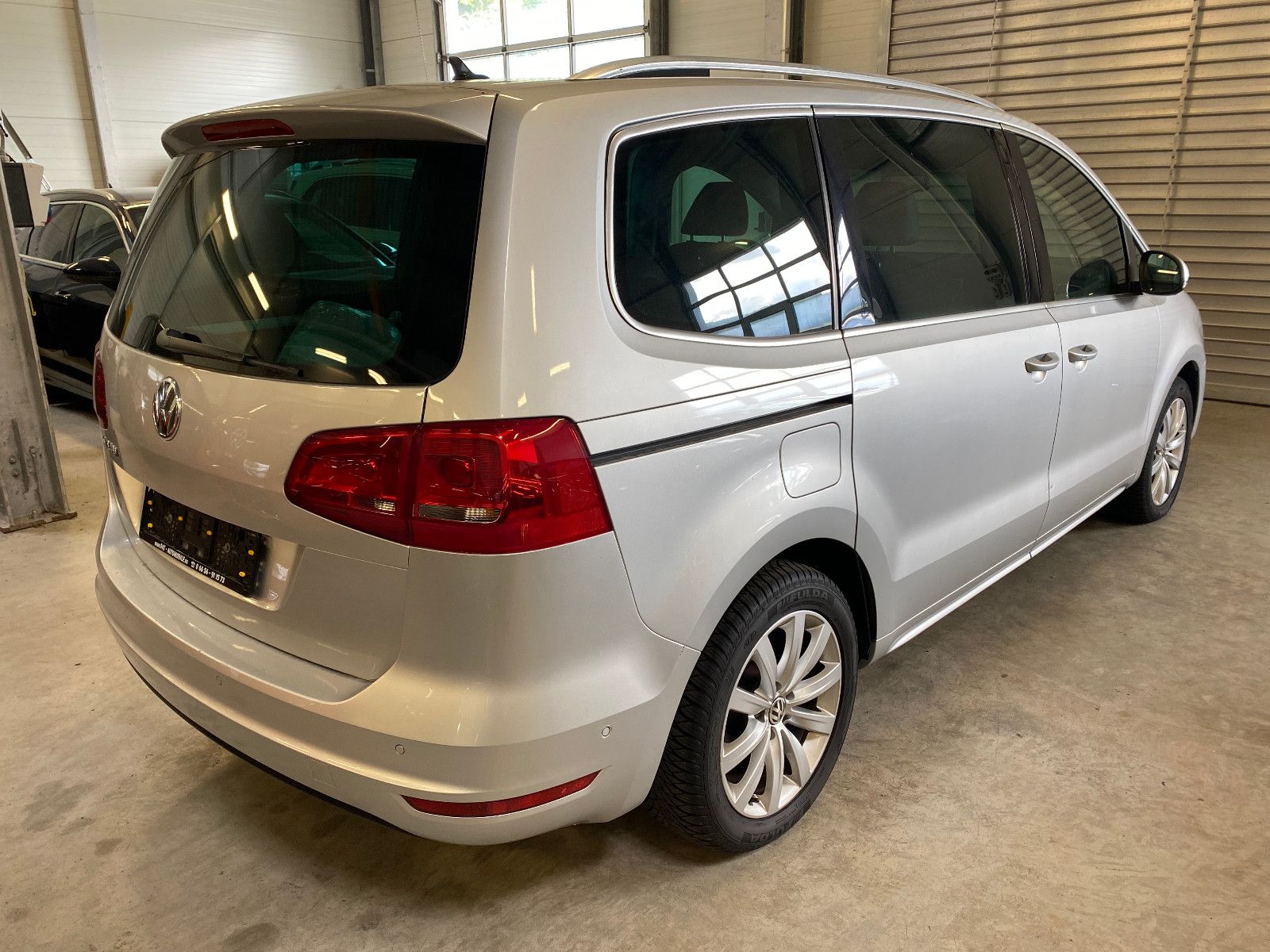 Fahrzeugabbildung Volkswagen Sharan Highline TDI DSG AHK DCC Pano Xenon Sthz