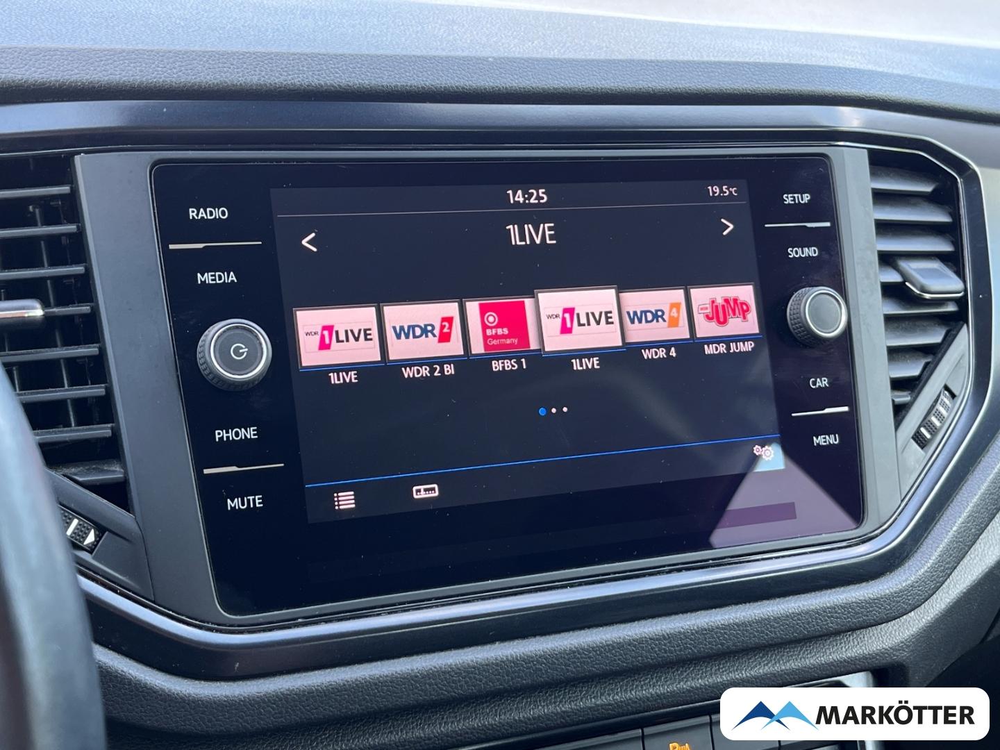 Volkswagen T-Roc 1.0 TSI ACC/AHK/NAVI/ALLWETTERREIFEN NEU