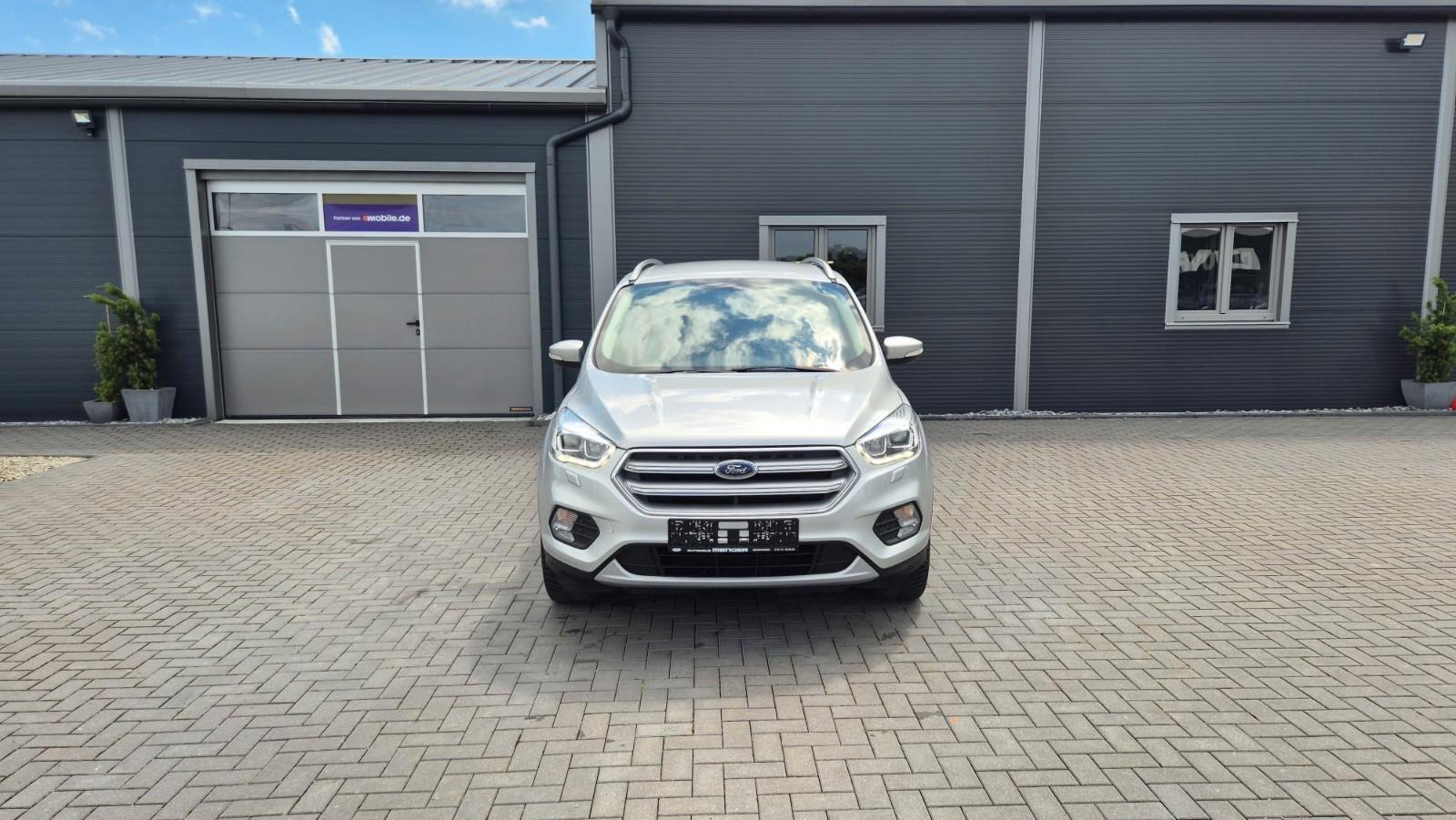Ford Kuga Cool & Connect