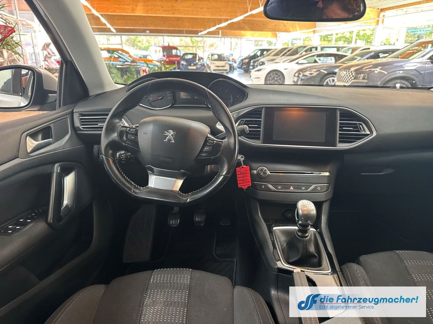 Fahrzeugabbildung Peugeot 308 SW Business-Line 1.6 BlueHDi 120 FAP 2-Zonen