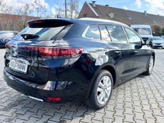 Fahrzeugabbildung Megane IV Grandtour Intens 1.5 BLUE dCi Winterpa