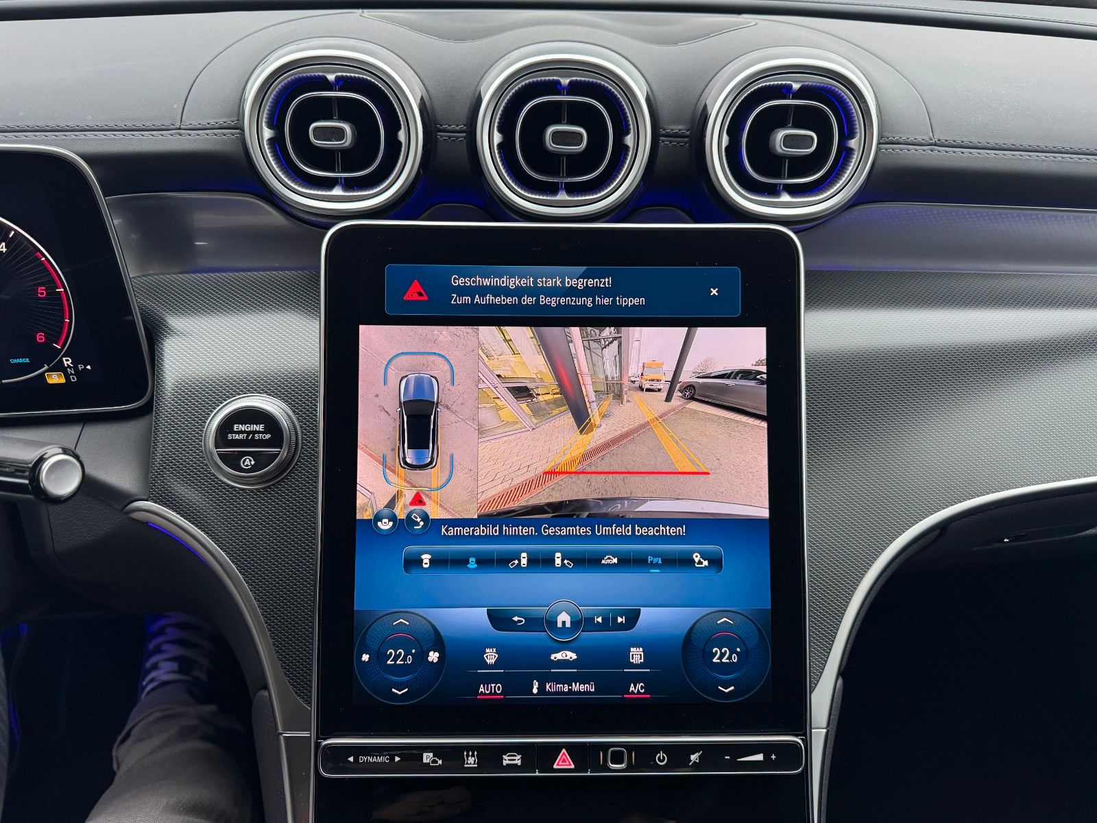 Fahrzeugabbildung Mercedes-Benz GLC 220d 4M AMG+AHK+Burm+STH+360+Night