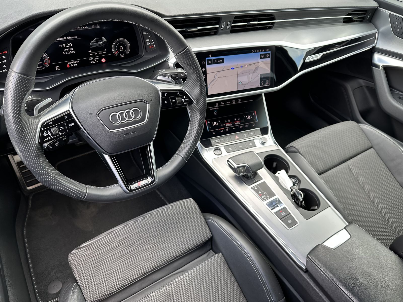 Fahrzeugabbildung Audi A6 Avant 45 TFSI Qu S-Line NAV+LED+B&O+360°+AHK