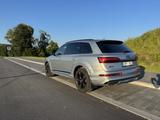 Audi Q7 55 TFSI quattro tiptronic S line S line - Audi Q7: Silber