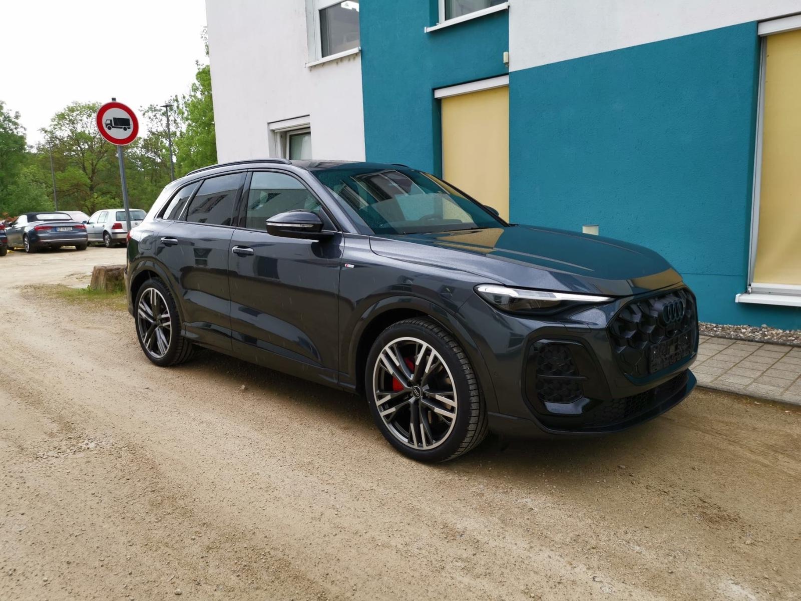Audi Q5 SUV 2.0TDI Quatt/NEU/HeadUp/3xDIS/21/B&O/VOLL