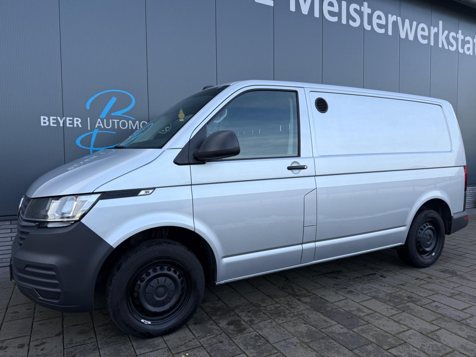Volkswagen T6.1 Transporter Kasten 2.0 TDI *1.Hand*Navi*