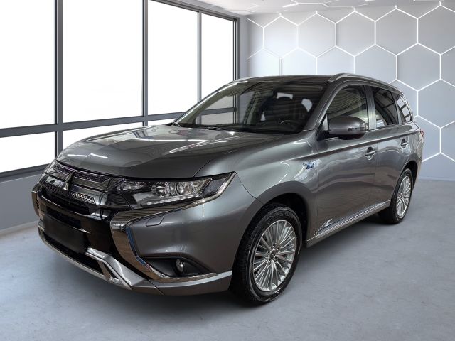 Mitsubishi Outlander 2.4 PLUG-IN 4WD Basis Spirit