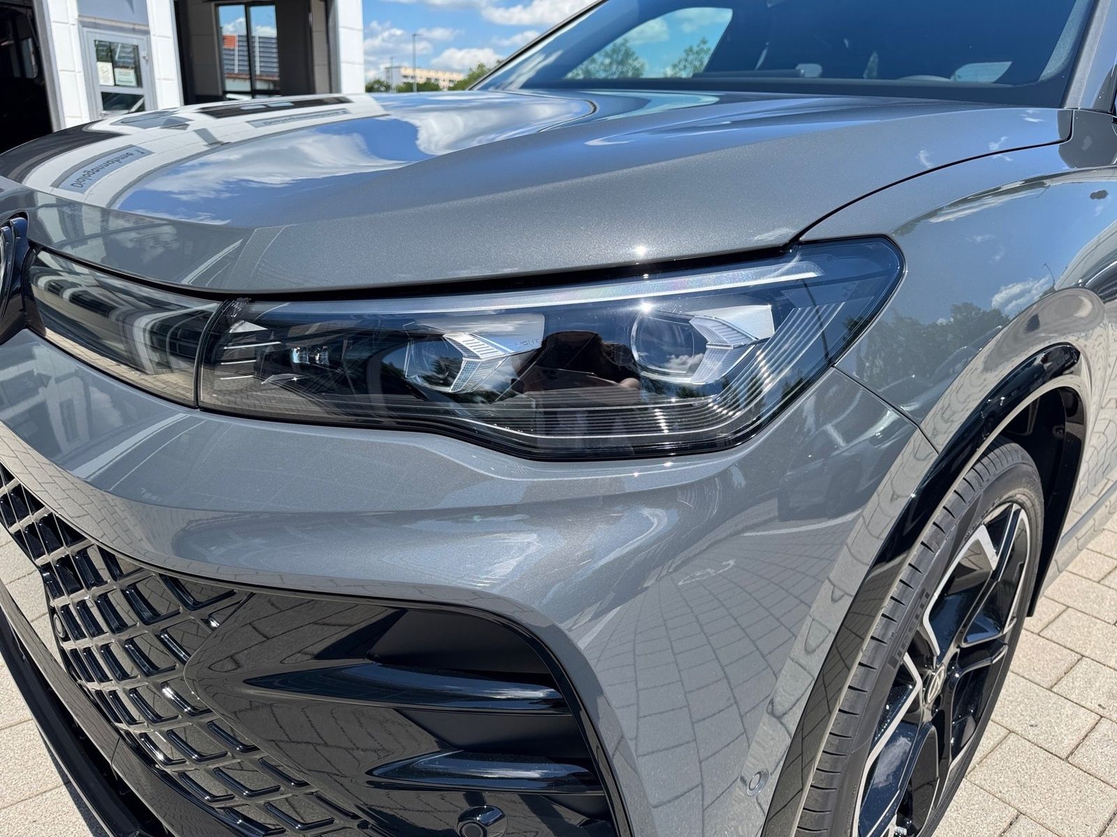 Volkswagen Tiguan ab 369,00 EUR leasen in Mühldorf am Inn - R-Line 2 ...