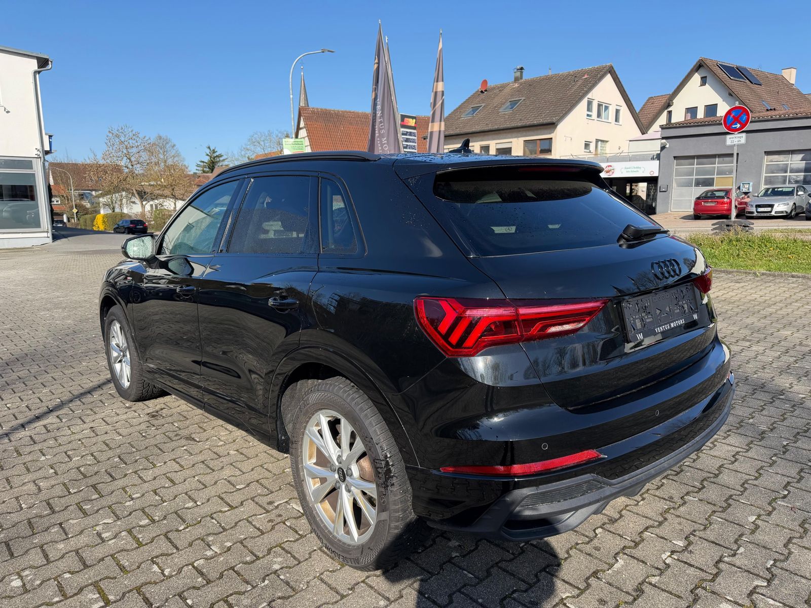 Audi Q3 35 TFSI S line Pano Kamera Black Style  foto 3
