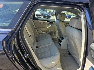 Audi A6 - 12