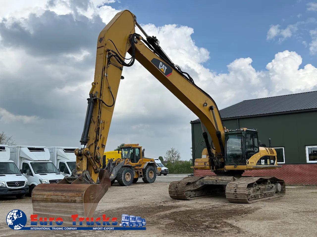 CAT 325D long reach