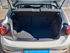 Fahrzeugabbildung Volkswagen Polo 1.0 MPI Life LED CLIMATRONIC SHZ