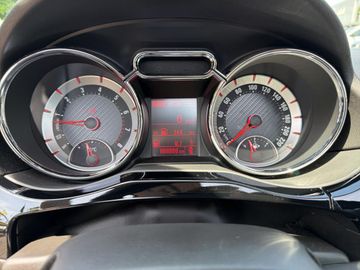Opel ADAM ROCKS 1.0 TURBO
