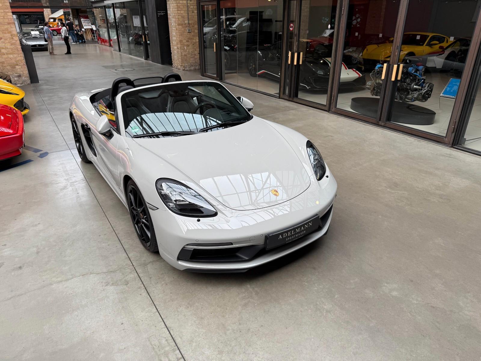 Porsche Boxster GTS 4.0*D*8T.KM*Kreide*LIKE-NEW
