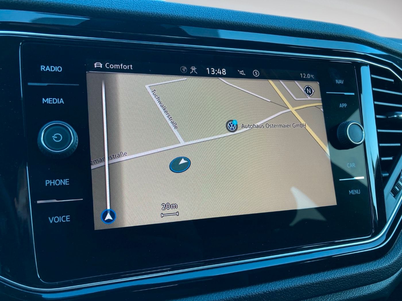 Volkswagen T-Roc - Bild 12