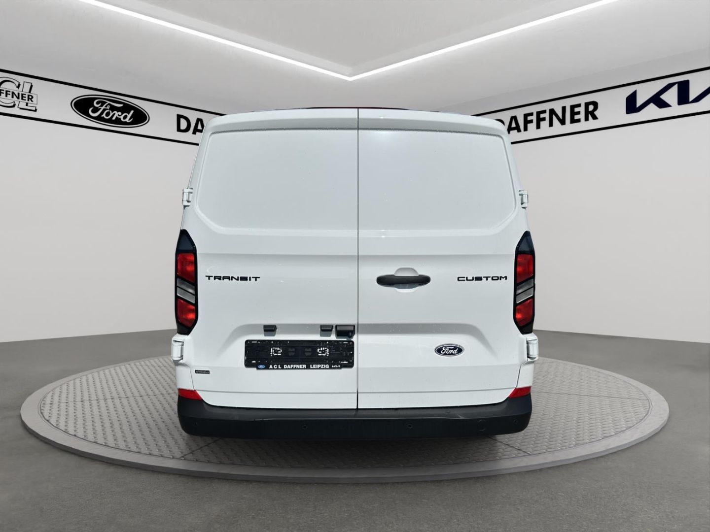 Fahrzeugabbildung Ford Transit Custom Kasten 320 L1 Trend FWD Plug-in H