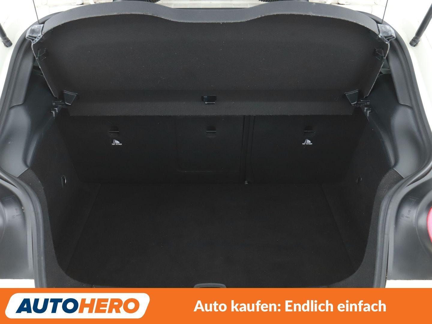 Mercedes-Benz A 200 BlueEfficiency AMG Sport Aut.*NAV*TEMPO*