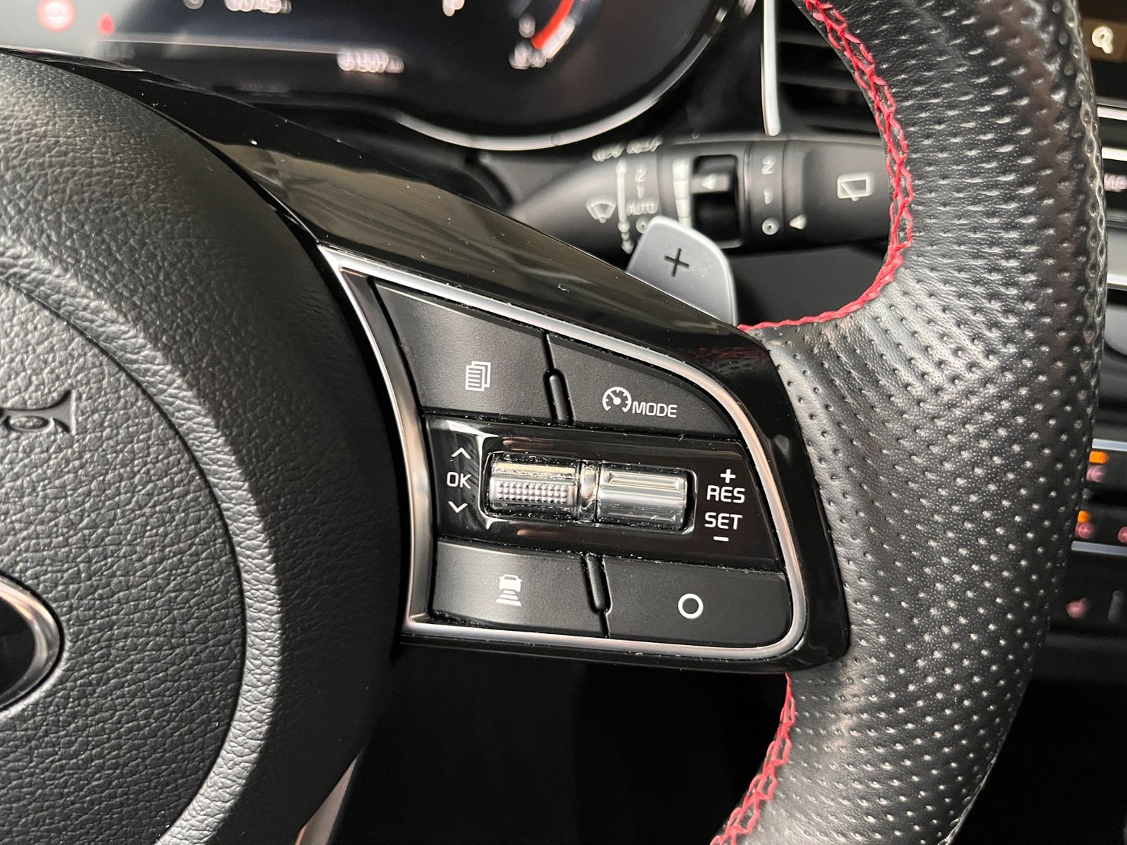 Fahrzeugabbildung Kia ProCeed GT PANO LED NAVI RFK ALU