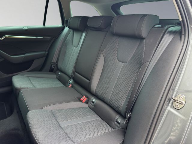 Octavia Combi 2.0 TDI DPF Style DSG ACC HUD LED