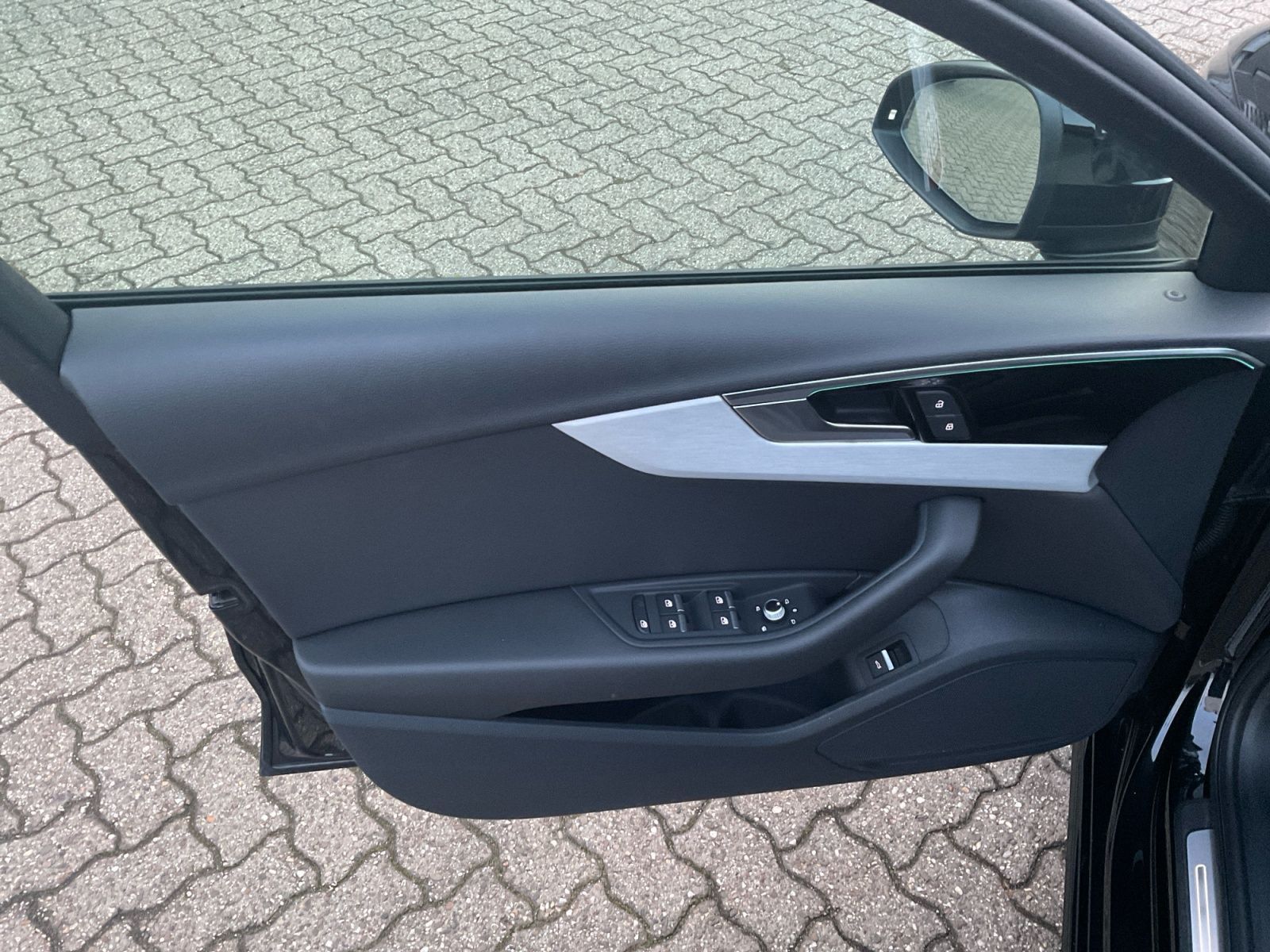 Audi A4 - Bild 30