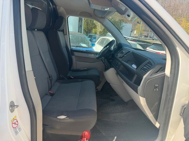 Fahrzeugabbildung Volkswagen T6 Transporter Kasten-Kombi Mittelhochdach