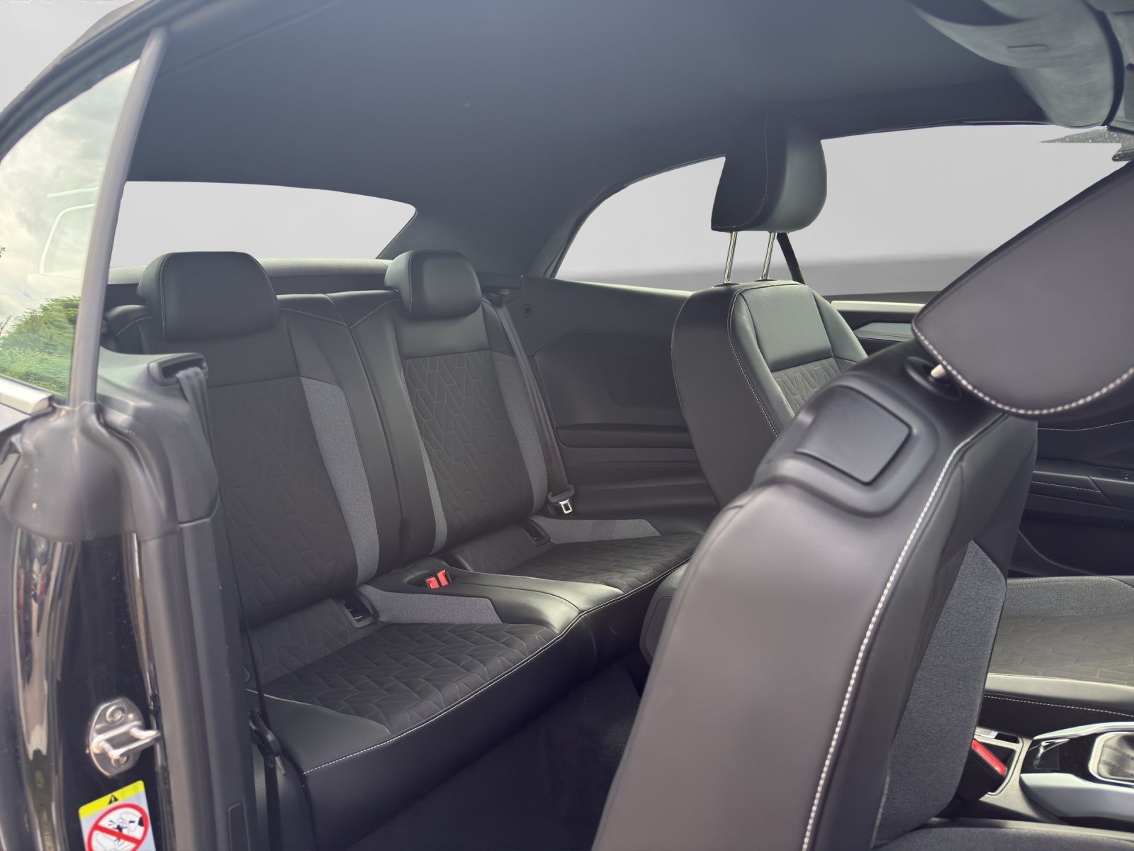 Volkswagen T-Roc - Bild 7