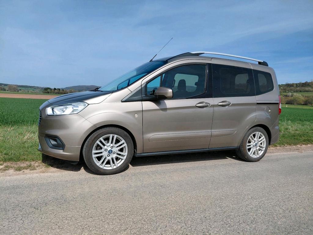 Ford Tourneo Courier 1,0