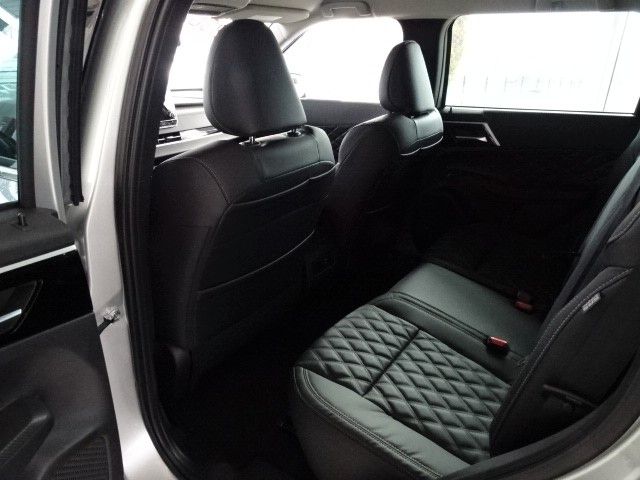 Fahrzeugabbildung Mitsubishi Outlander SEL Special Edition US-Import
