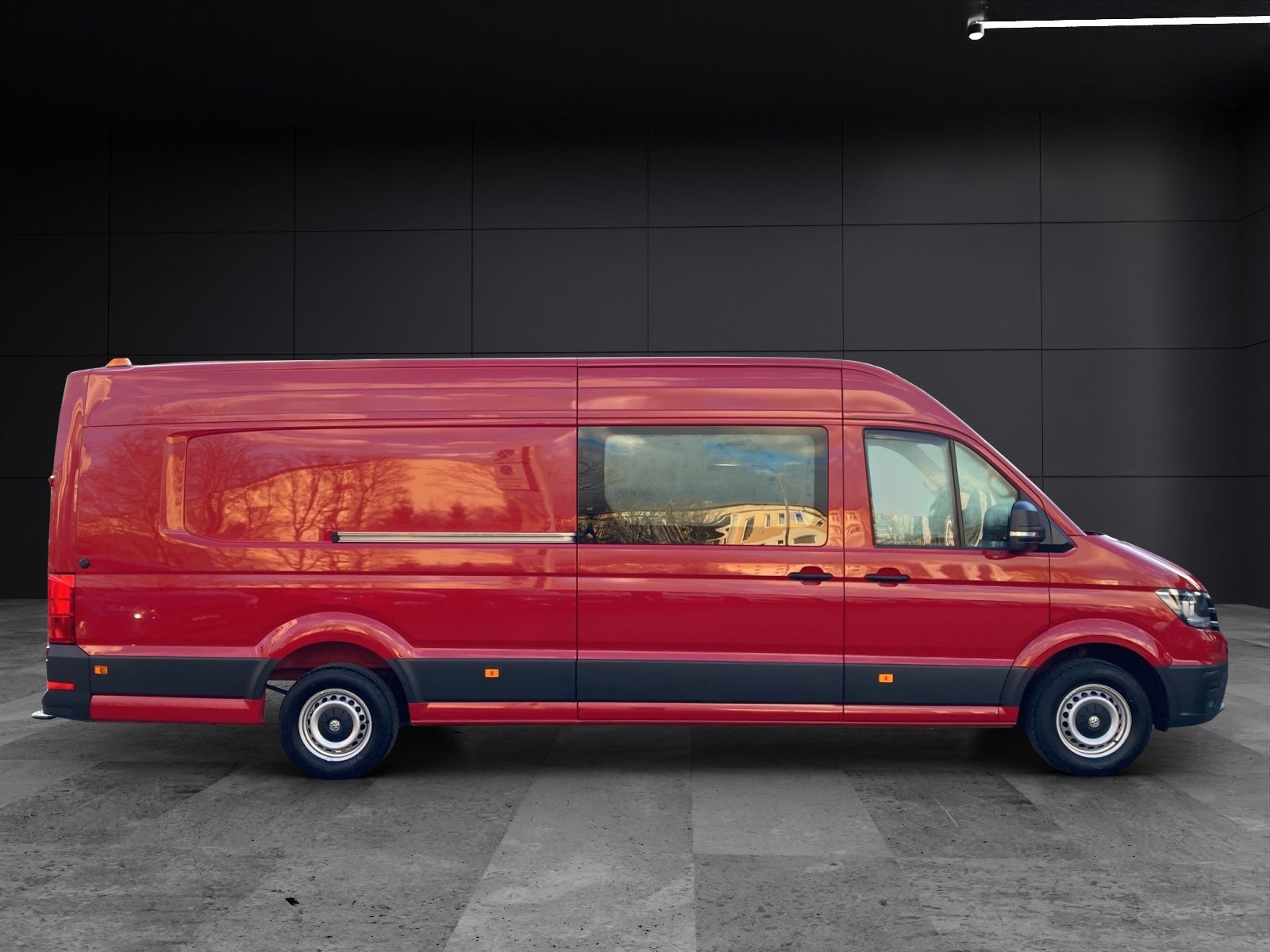 Fahrzeugabbildung Volkswagen Crafter Kasten 35 HD 4Motion STHZ. 230V Vorb. AH