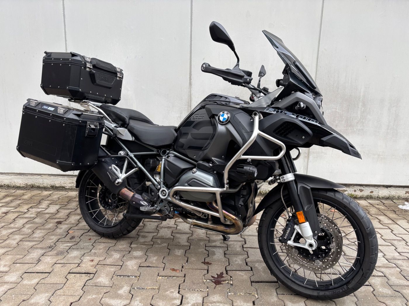 Fahrzeugabbildung BMW R 1200 GS Adventure 3 Pakete Triple Black