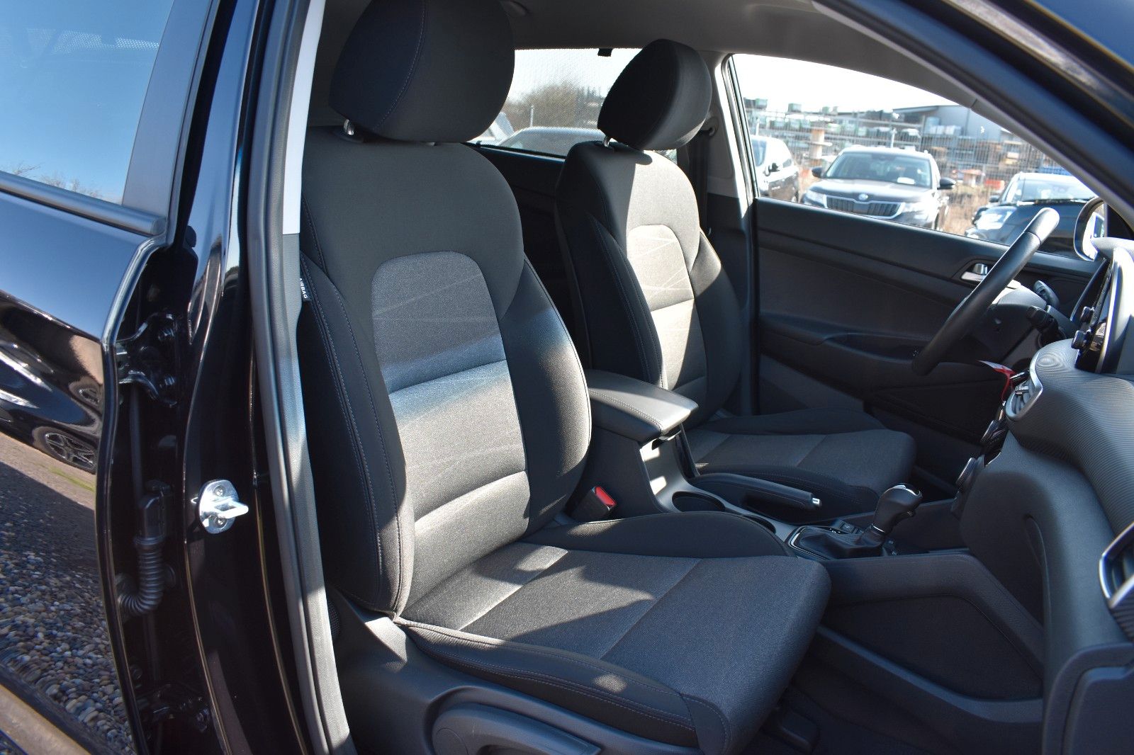 Fahrzeugabbildung Hyundai Tucson Trend 2WD Automatik Kamera AHK