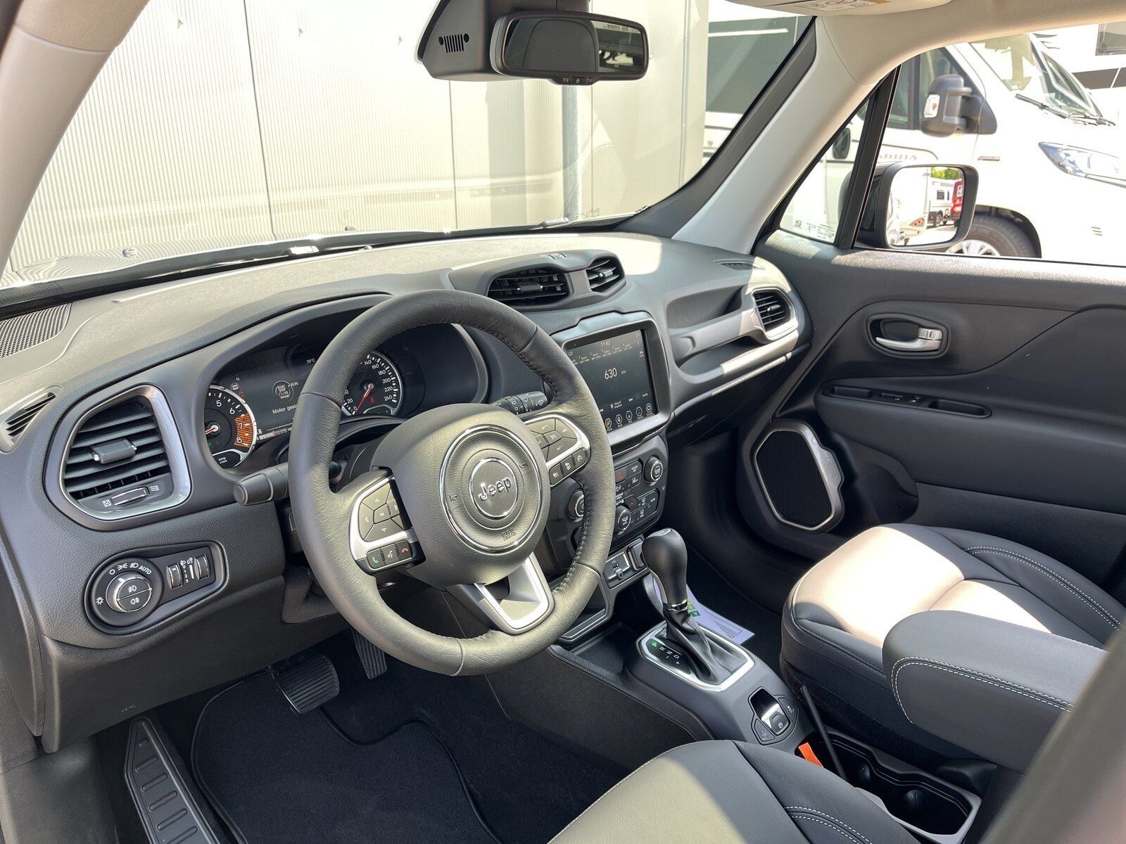 Fahrzeugabbildung Jeep Renegade S-Edition Mild-Hybrid FWD Sofort Verfüg