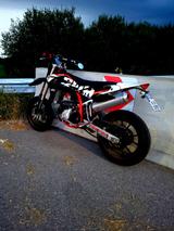 SWM SM 125r Factory - SWM SM 125