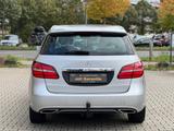 Mercedes-Benz B 200+AUTOMATIK+LED+AHK+NAVI+PDC+SHZ+SH+LEDER+SD - Mercedes-Benz B 200: mit Navigationssystem
