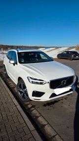 Volvo XC60 D4 R Design Sitzlüftung H&K Pano - Volvo XC60 von privat