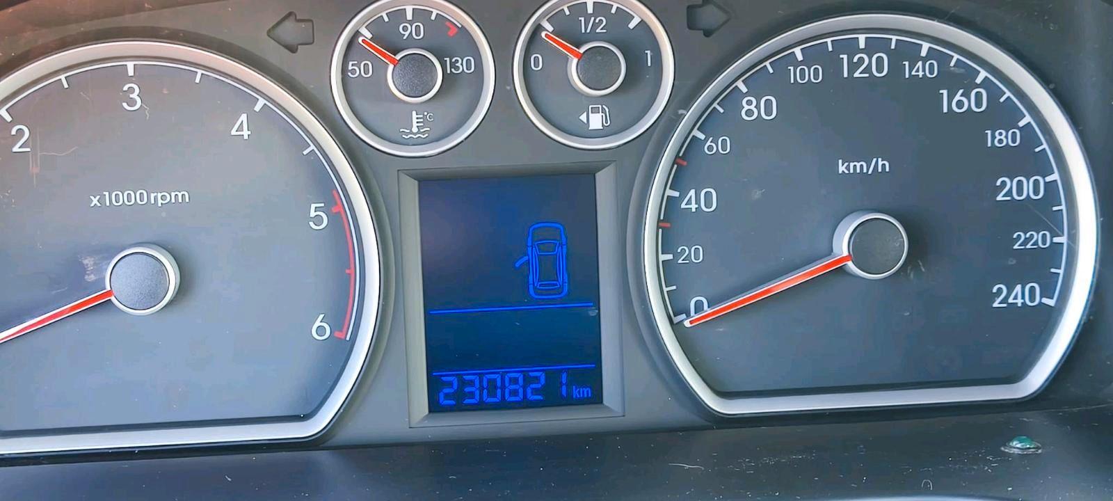 Hyundai i30 2011 — photo 9