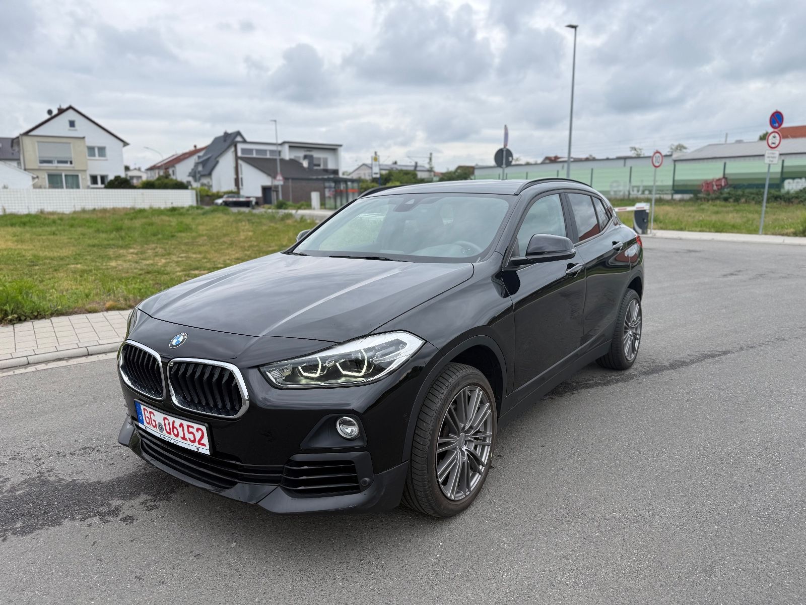 BMW X2 sDrive 18 i *SPORTSITZE+KAMERA+NAVI+18"ZOLL* foto 18