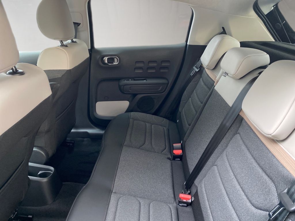 Fahrzeugabbildung Citroën C3 Pure Tech 110 S&S MAX