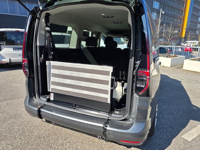 Fahrzeugabbildung Volkswagen Caddy Maxi Rollstuhltransport Heckeinstieg